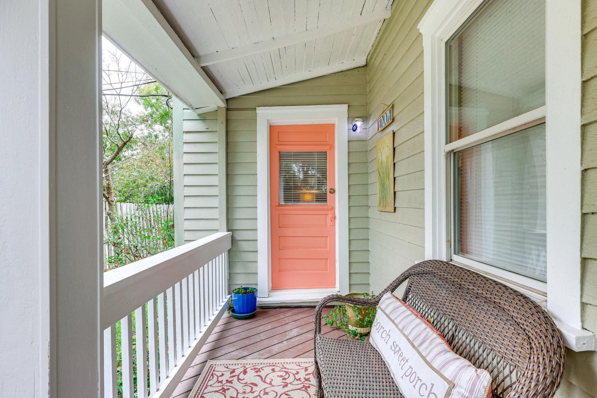 1 Mi To Dtwn Wilmington Quiet Cottage With Deck Exterior photo